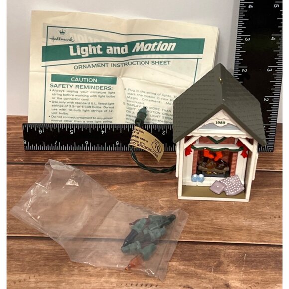 Hallmark MAGIC 1989 Our First Christmas Together Ornament Flickering QLX342U - Picture 6 of 10